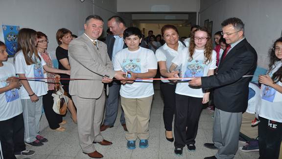 Edebalı Ortaokulu Tubitak Bilim Fuarı ve Görsel Sanatlar Dersi Sergisi Açılışı Gerçekleştirildi.