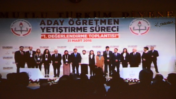 Başbakan Ahmet DAVUTOĞLU Aday Öğretmenlerimizle Tecrübelerini Paylaştı.
