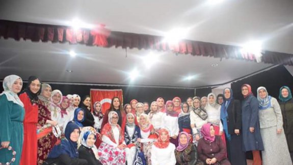 Bilecik Kız Anadolu İmam Hatip Lisesinden Nazende Gönüllere Nükteler Programı