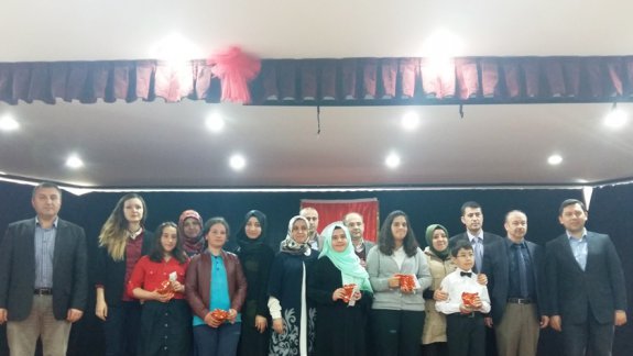 Müdürlüğümüzce Düzenlenen Kutlu Doğum Konulu Ortaokul ve Liseler Arası Şiir Okuma ve Hadis Ezberleme Yarışmaları Yapıldı