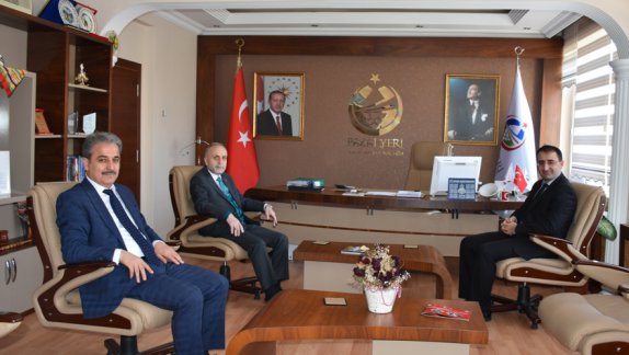 İl Milli Eğitim Müdürümüz Dr. Güsamettin Erdoğan Pazaryeri Kaymakamı ve Belediye Başkanına İade-i Ziyarette Bulundu