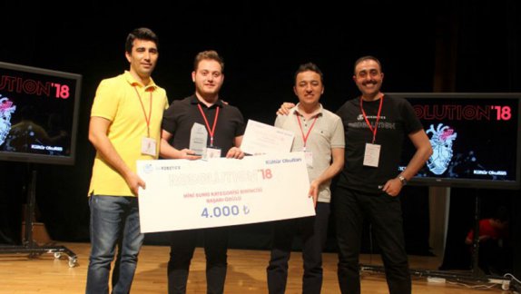Bilecik Mesleki ve Teknik Anadolu Lisesi Robot Yarışmasında Türkiye Birincisi Oldu