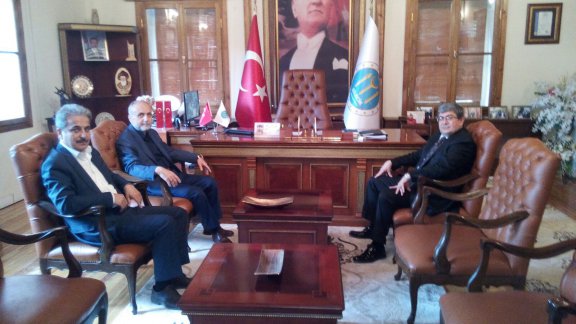İl Milli Eğitim Müdürümüz Dr. Güsamettin Erdoğan Belediye Başkanımız Nihat Cana Hayırlı Olsun Ziyaretinde Bulundu