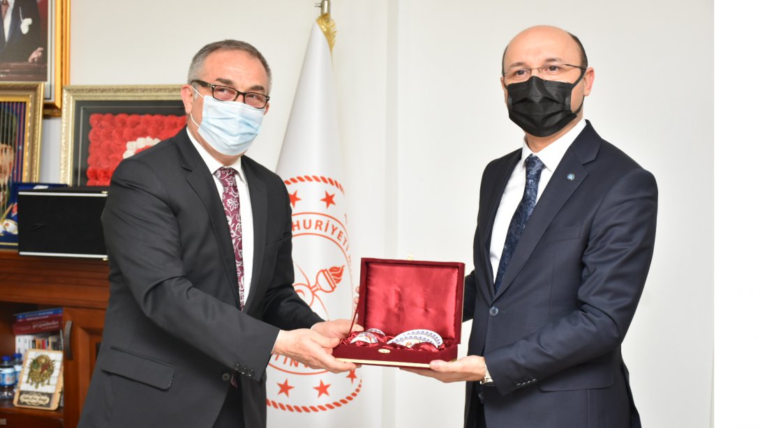 Türk Eğitim Sen Genel Başkanı Talip GEYLAN, İl Milli Eğitim Müdürümüz Mustafa Sami AKYOL'u ziyaret etti.