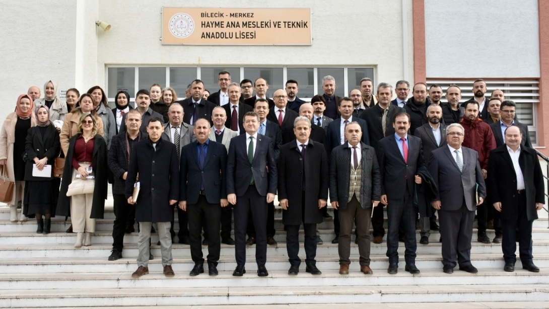 Merkez İlçe Okul ve Kurum Müdürleri, Müdürler Kurulu Toplantısı Yapıldı